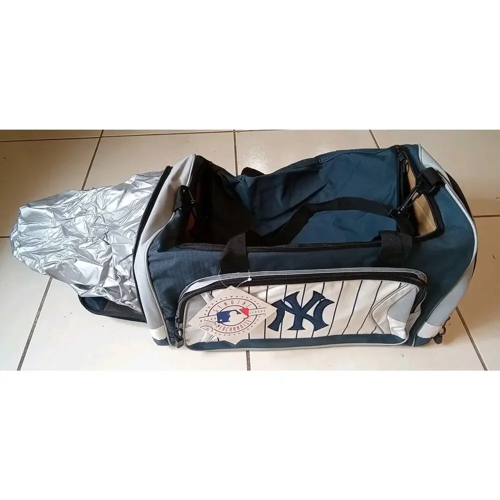 Y2K 2010 New York Yankees MLB Embroidered Logo Duffel Bag 18